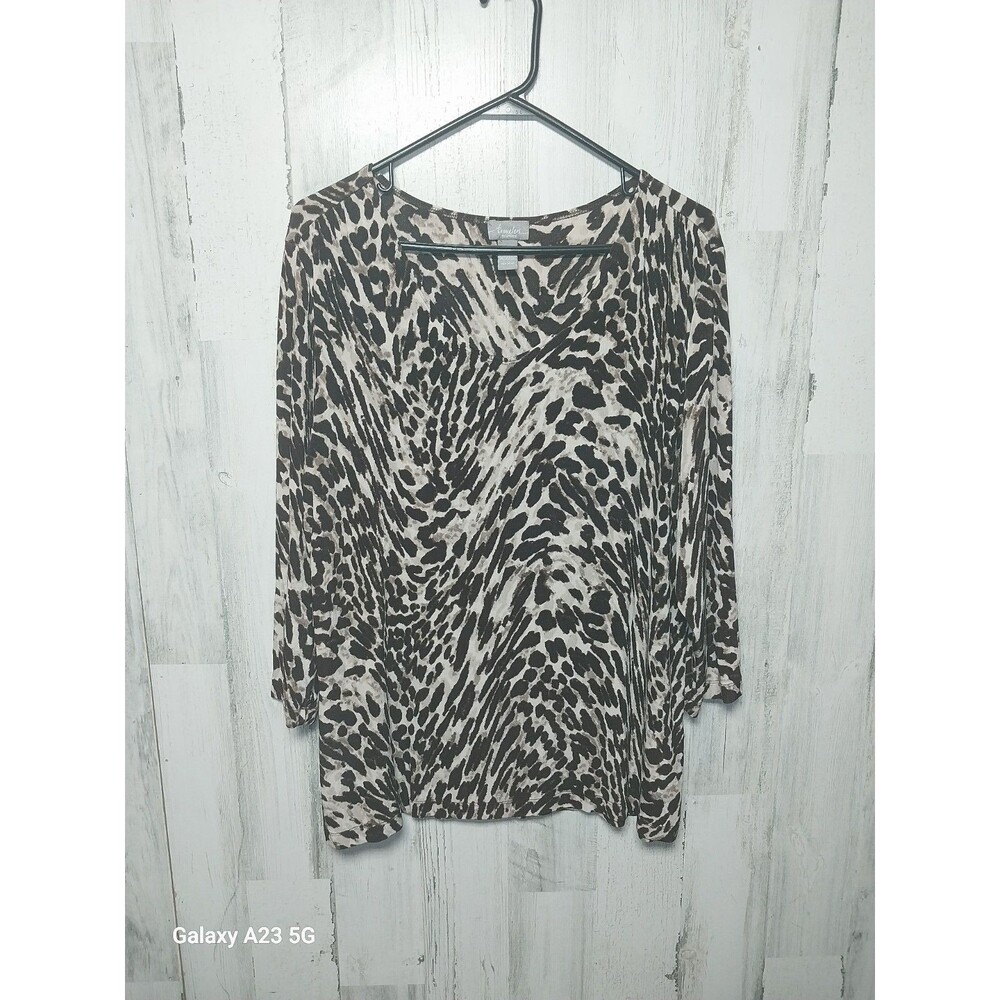 Chico's Travellers Women's XL Animal Print 3/4 Sleeve Top